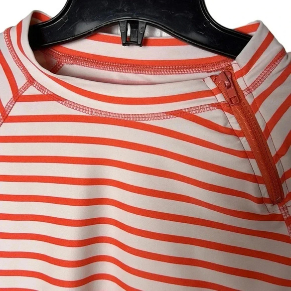 Cabana Life swim top,women L. ,long sleeve,UPF, coastal,coastguard,resortwear - Picture 4 of 12